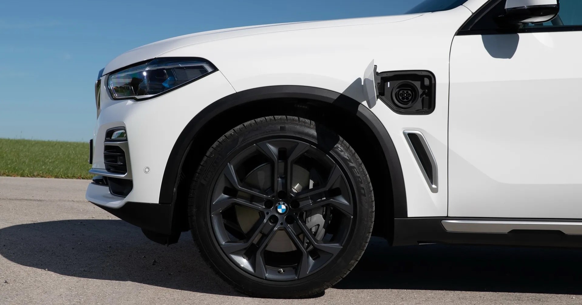 Novi skandal na pomolu: plug-in hibridi s lažiranim emisijama